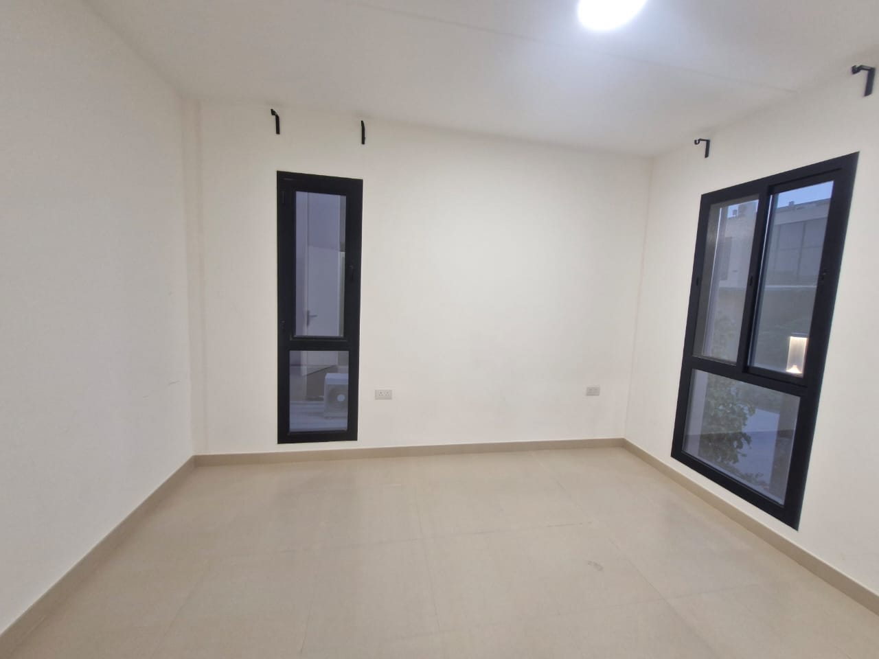 🏰 **Modern Luxury Villa | Sidra District – Roshn**   ✨ *Contemporary Design Blending Elegance, Functionality & Sustainability*  